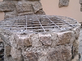 Mříž na studnu